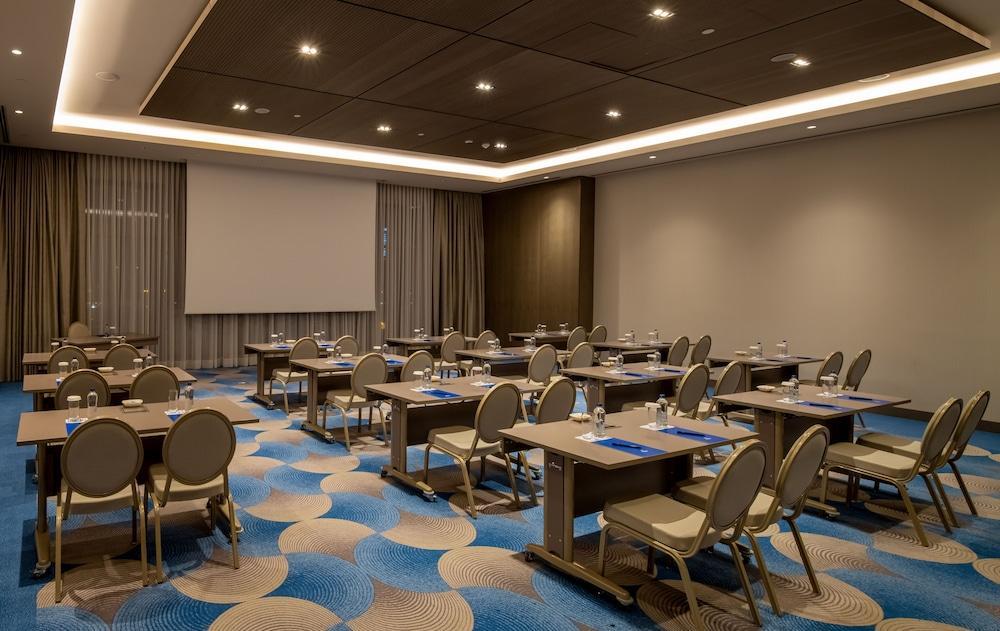 Hilton Mall Of Hotel Istambul